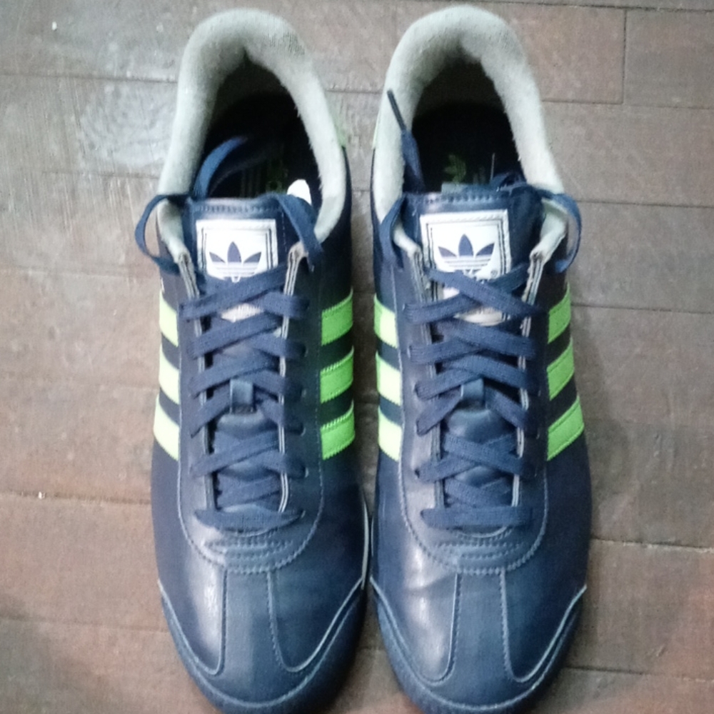 Shoes - Picture 4 of 5